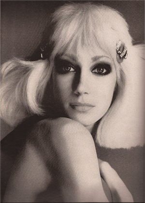 Marisa Berenson April 1972-2.jpeg