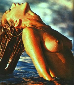 Marisa Berenson2.jpg