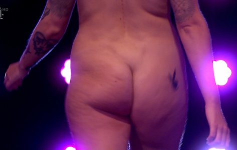 Screenshot_20250404_230945_Video Player.jpg