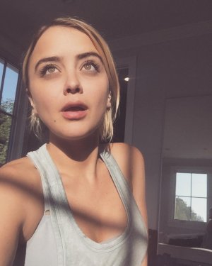 Jordan Hinson (3).jpg