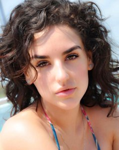 TheFappeningBlog.com - Kéfera Buchmann Sexy 7.jpg