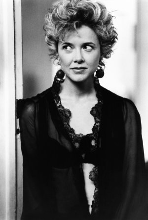 Annette Benning (2).jpg