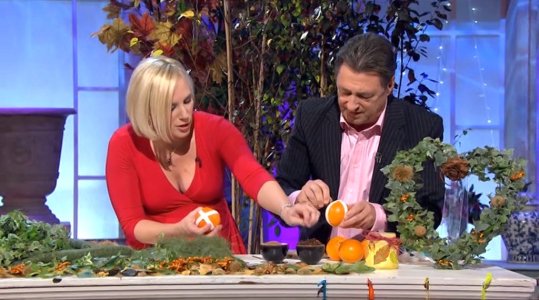 The Alan Titchmarsh Show.mp4_snapshot_002.jpg