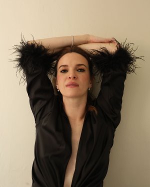 danielle panabaker MER2K8K_o.jpg