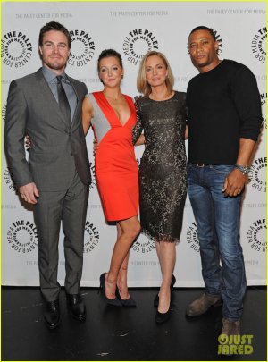 arrow-paleyfest-panel-03.jpg