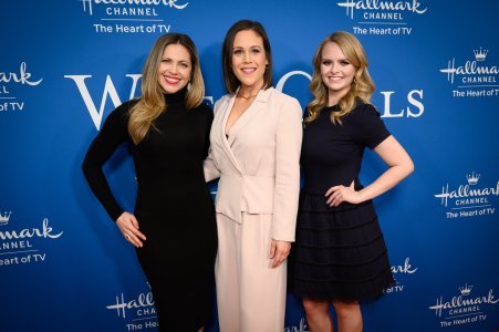 LsAeuPxK_o with Pascale Hutton.jpg