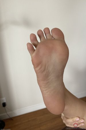 0010-14 thefappeningblog.com.jpg