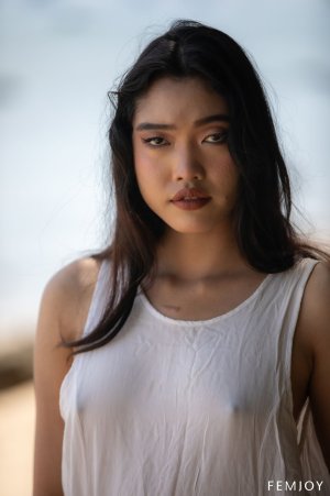 0002-01 thefappeningblog.com.jpg