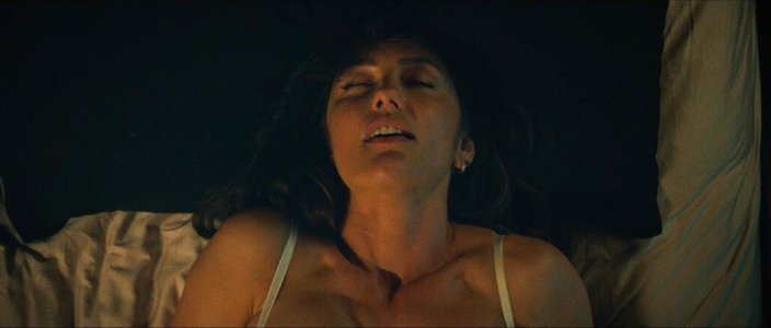 Minka Kelly - Ransom Canyon - S01E09_4.jpg