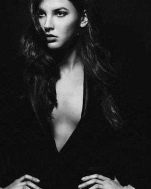 Julia Louise Azevedo (2).jpg