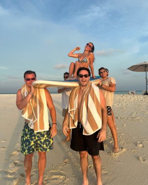 who are these coastal chic divas   shop coastal chic hair & body mist at florencebymillsbeauty...jpg