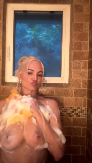 Lindsey Pelas 28th March Full Livestream Video Leaked (3).jpg