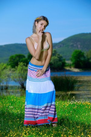 0023-01 thefappeningblog.com.jpg