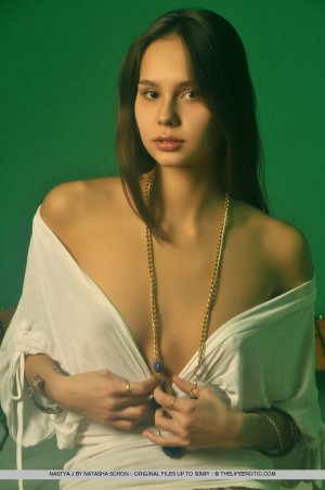 nastya-j-pensive-02 thefappeningblog.com.jpg