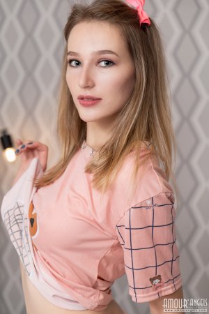 0034-04 thefappeningblog.com.jpg