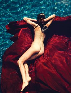 TheFappeningBlog.com - Loulou Robert Fappening 1.jpg