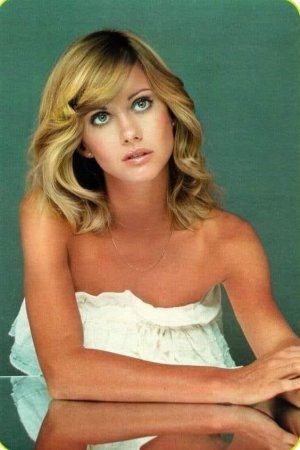Olivia Newton John 1970s  -02.jpg