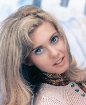Olivia Newton John -Pemq06iaCs1u4fjsto1_.jpg