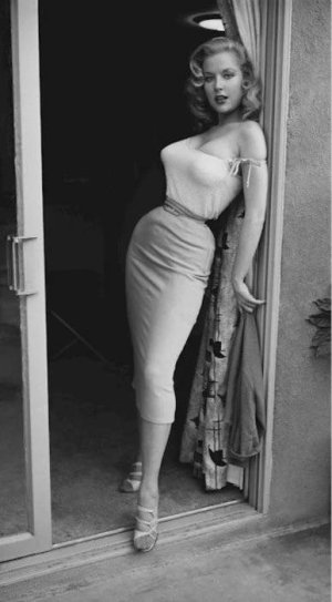 Betty Brosmer 1950s 0000003.jpg