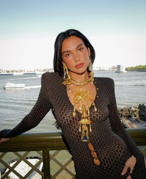 DUA   LIPA Styist @lorenzoposocco Nails @nailsbymei Hair @evaniefrausto Makeup @katiejanehughe...jpg