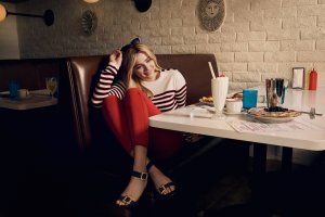 TheFappeningBlog.com - Chloe Grace Moretz Sexy 2.jpg