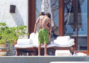 TheFappeningBlog.com - Heidi Klum Sexy & Topless 17.jpg