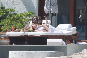 TheFappeningBlog.com - Heidi Klum Sexy & Topless 76.jpg