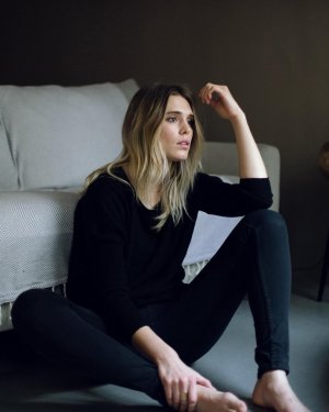 Gaia Weiss (17).jpg