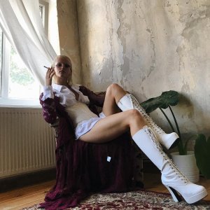 TheFappeningBlog.com - Katie Kuips Nude & Sexy 31.jpg