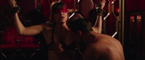 TheFappeningBlog.com - Dakota Johnson Nude - Fifty Shades Freed (2018) 3.jpg