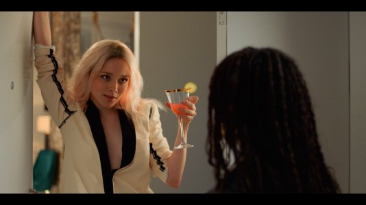 Ivanna Sakhno - High Fidelity S01E01&04 (2020).jpg