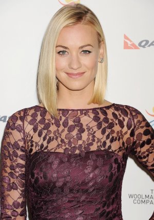Yvonne Strahovski (1047).jpg