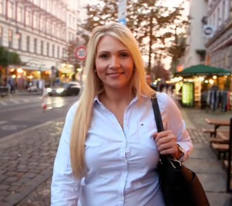 Screenshot_20250513_045306_Video Player.jpg