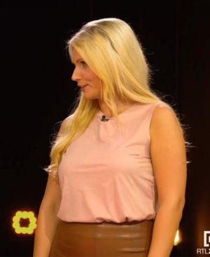 Screenshot_20250513_050509_Video Player.jpg