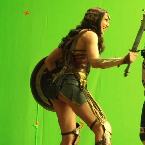 Gal Gadot - Ass_Behind_The_Scenes_of_Justice_League.jpg