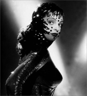 Nadja Tiller (12).jpg