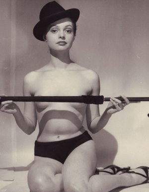 Nadja Tiller (25).jpg