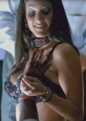 Julia Benson - Tru Calling - 285904812.jpg