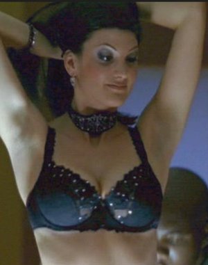 Julia Benson - Tru Calling - 778761561.jpg