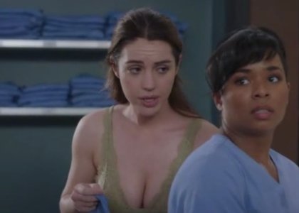Adelaide Kane - Greys Anatomy s21ep18 screencap 14.jpg