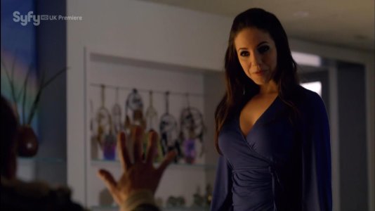 Anna Silk Girl Girl Sexiness Lost Girl S03E04 1.jpg