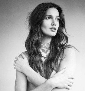 TheFappeningBlog.com - Hailey Outland Sexy & Topless 1.jpg