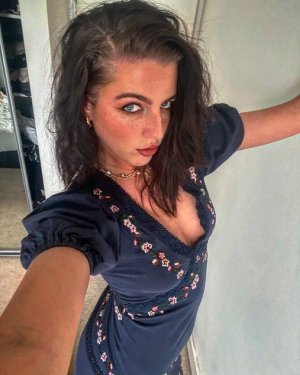 Arriving early for summer (4).jpg