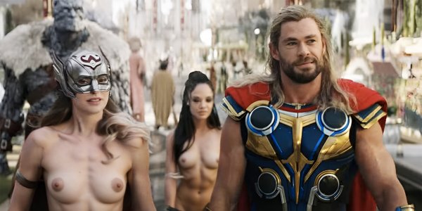 Love and Thunder Natalie Portman 2 fake.jpg