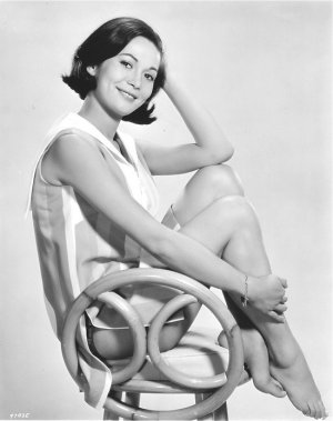 Nancy Kwan (11).jpg
