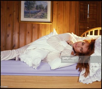 belinda-carlisle (7).jpg