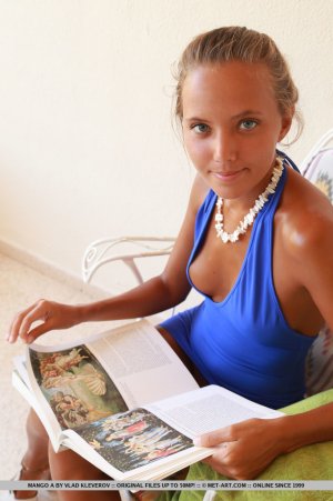 mango-a-tazen-01 thefappeningblog.com.jpg