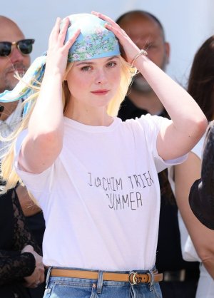 elle-fanning-at-sentimental-value-photocall-at-78th-cannes-film-festival-05-22-2025-7.jpg