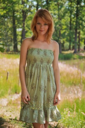 babe-with-hot-natural-curves-gets-naked-outdoors-by-the-river-01 thefappeningblog.com.jpg