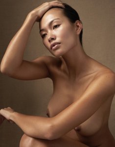 TheFappeningBlog.com - Jennifer Berg Topless 2.jpg